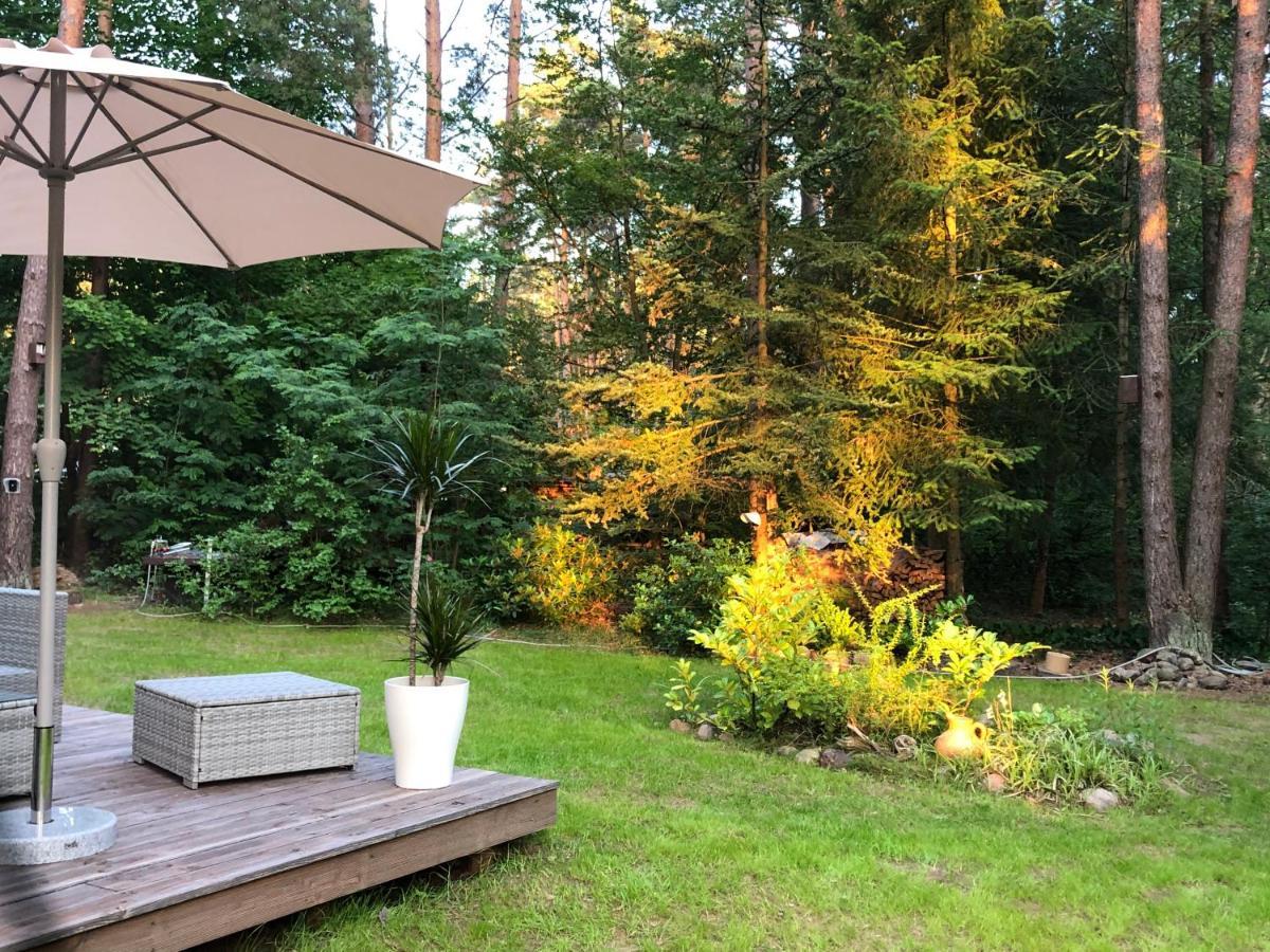 Ferienhaus Reetdach 1300Qm Privatgrundstueck Bootssteg Sauna Templin Luebbesee Uckermark Erholung Pur Seenplatte Petersdorf  エクステリア 写真