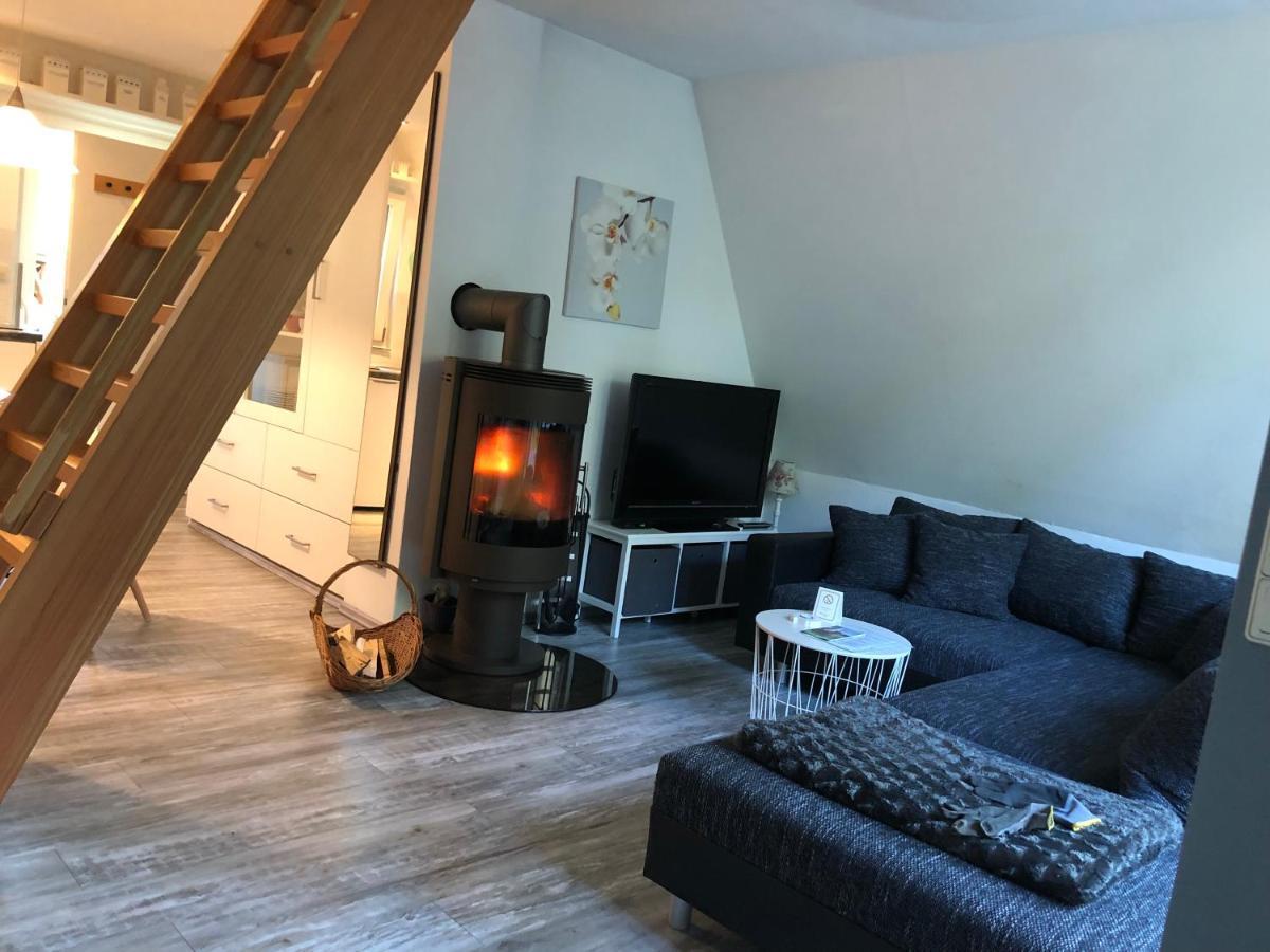 Ferienhaus Reetdach 1300Qm Privatgrundstueck Bootssteg Sauna Templin Luebbesee Uckermark Erholung Pur Seenplatte Petersdorf  エクステリア 写真